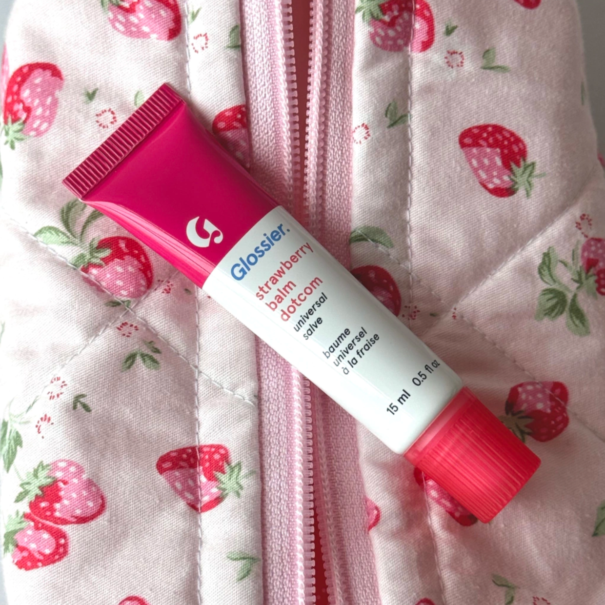 🍓 Strawberry Dream Beauty Bag