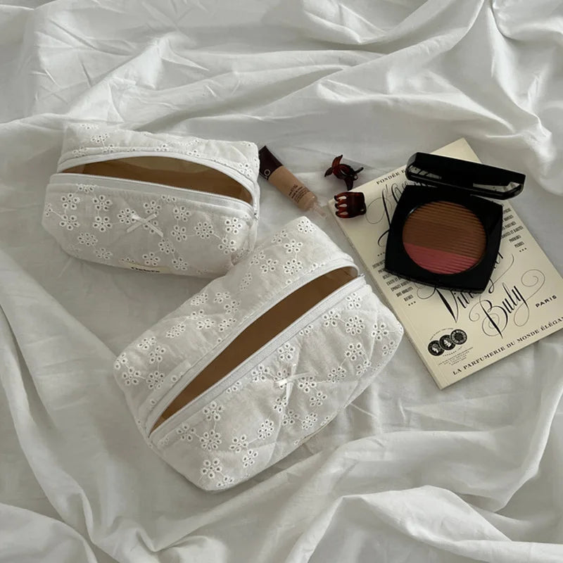 🤍 Meadow Beauty Bag