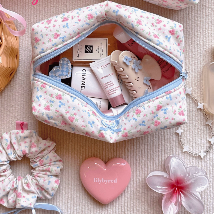🫐 Berry Makeup Bag