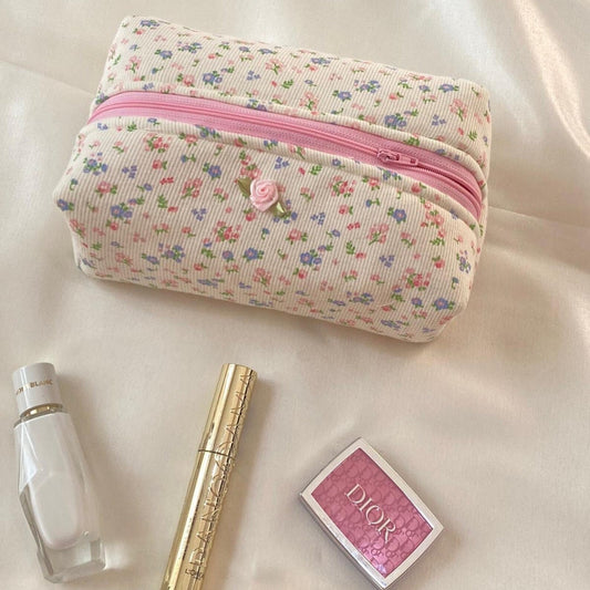 🌸  Blossom Beauty Bag